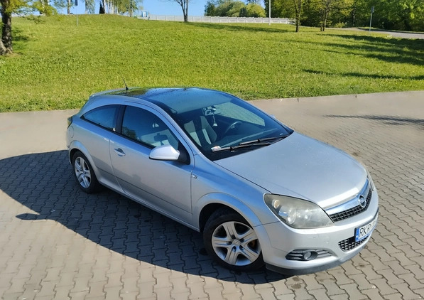 Opel Astra cena 10900 przebieg: 243000, rok produkcji 2009 z Ustrzyki Dolne małe 254